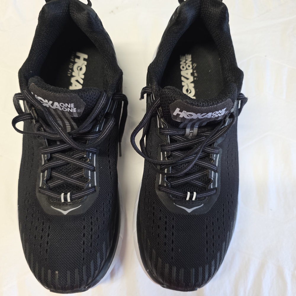 Womens Clifton 5 Hoka Shoe- 10.5D Wide
